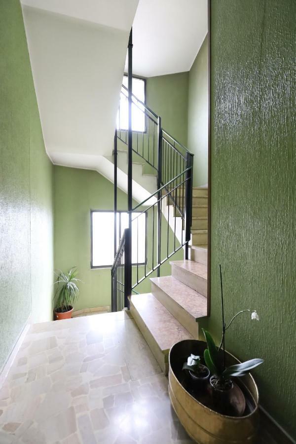 Merula Dream House Corsico Exterior foto